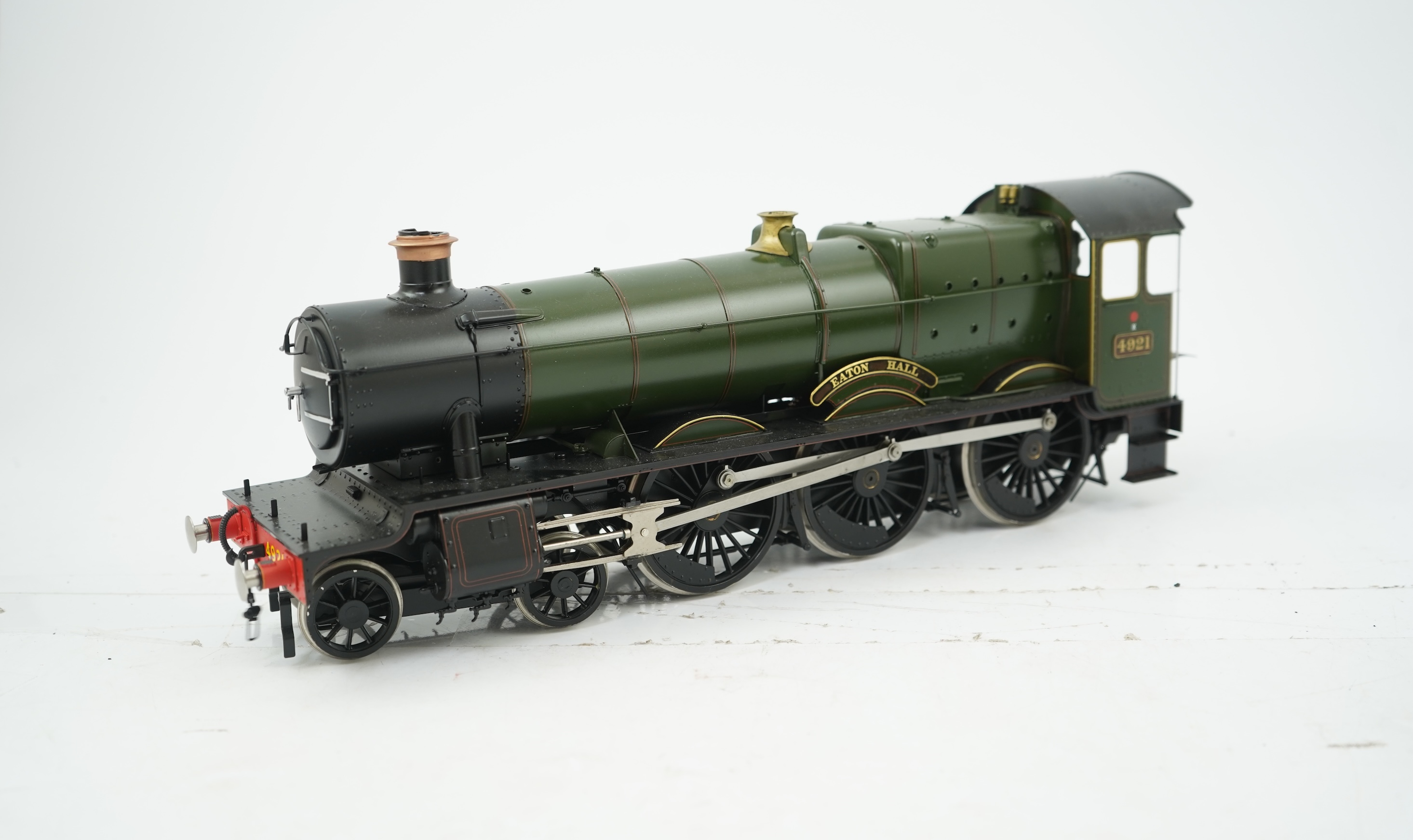 A Gauge One 1/32 scale Finescale Brass (by SanCheng, China) model of GWR Hall Class, Eaton Hall, 4921, 4-6-0 tender locomotive, powered for two rail operation, with original separate boxes for the locomotive and tender.